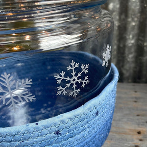 Let it snow cookie jar, and blue ombre basket