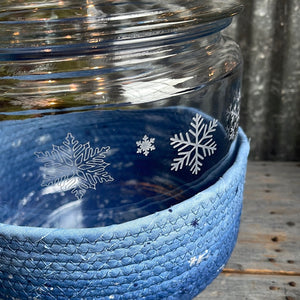 Let it snow cookie jar, and blue ombre basket