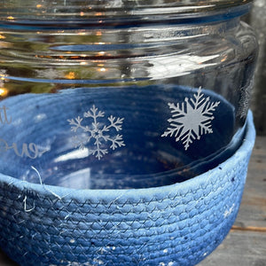 Let it snow cookie jar, and blue ombre basket