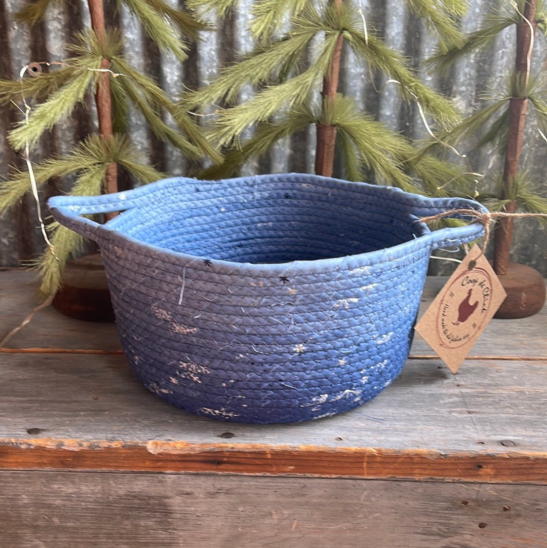 I’ll have a blue Christmas basket