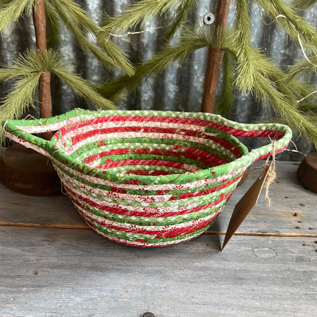 Small Holly Jolly Christmas basket