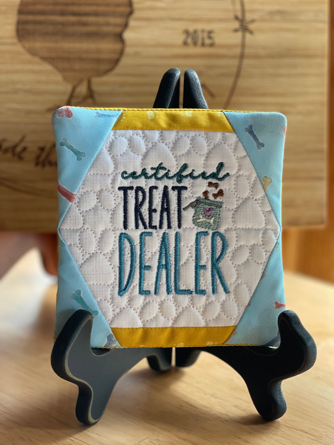 Treat Dealer Mug Rug