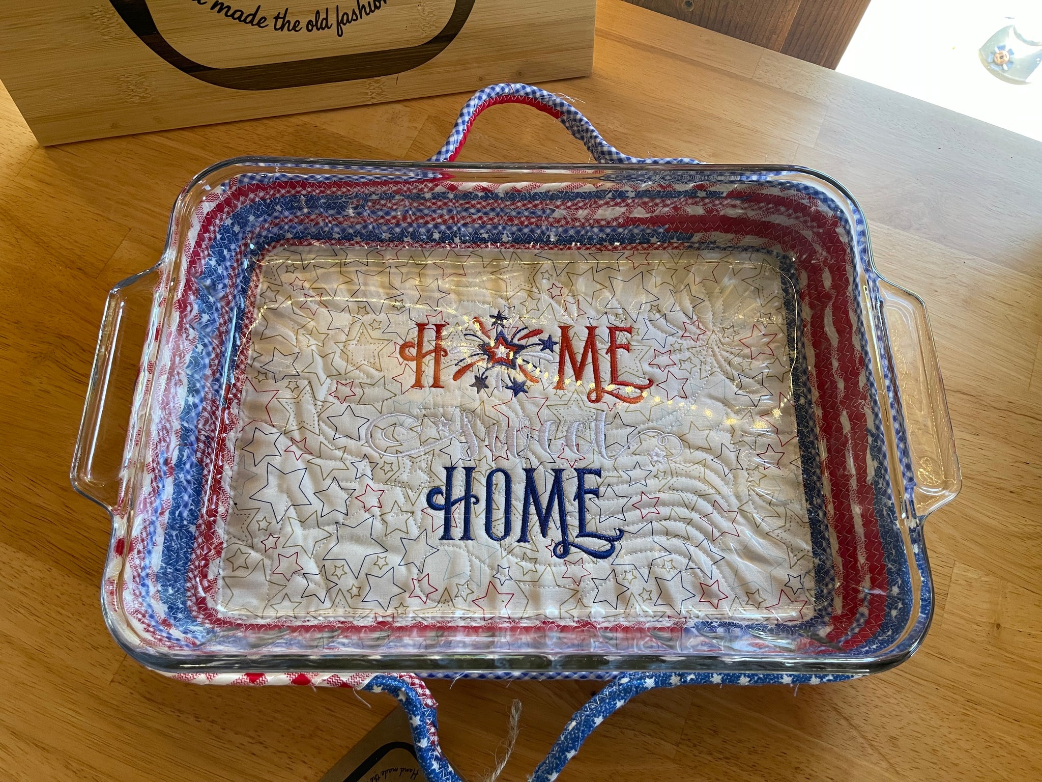Home Sweet Home Patriotic 9” x 13” Glass Casserole Dish with Handmade Fabric Carrier