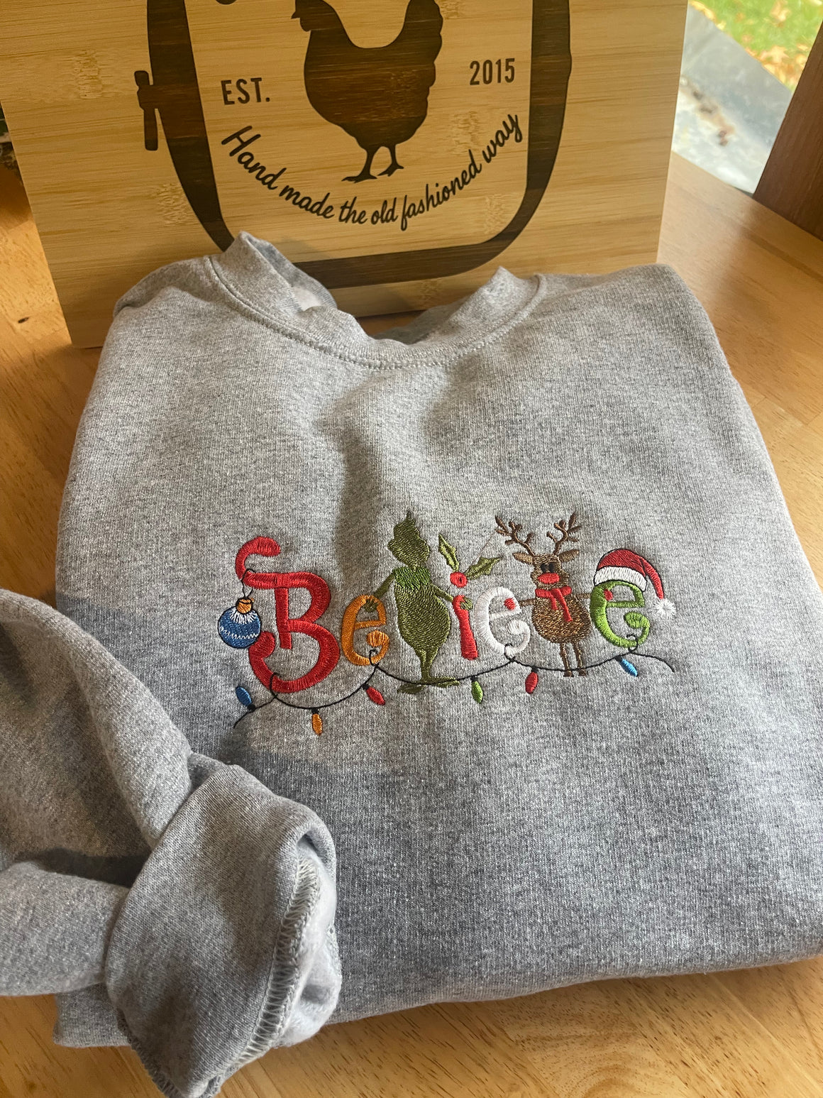 Believe Sweatshirt L