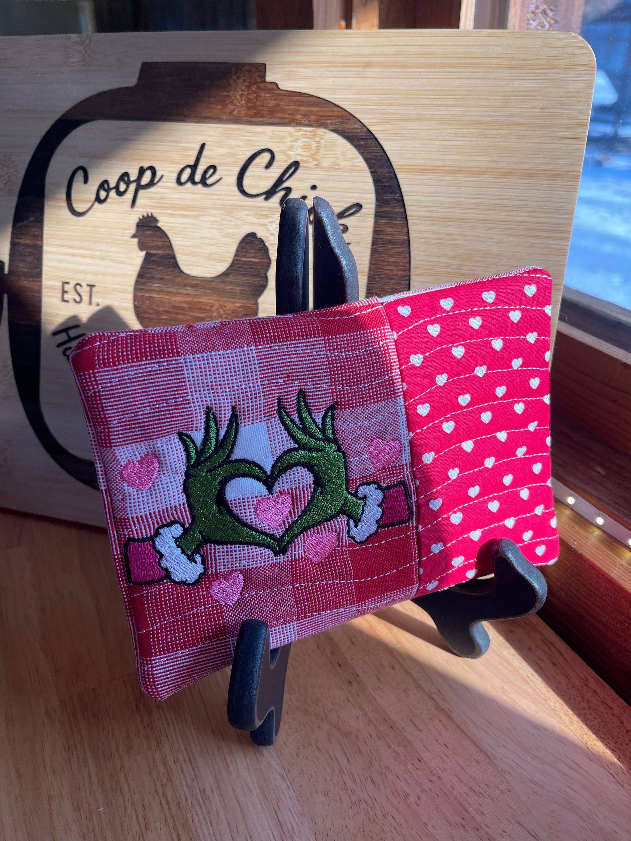 Valentine Grinch Mug Rug